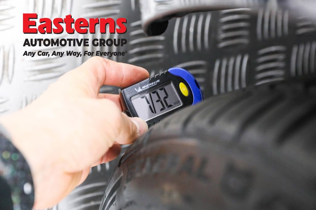 Used 2023 Genesis G70 2.0T image 28