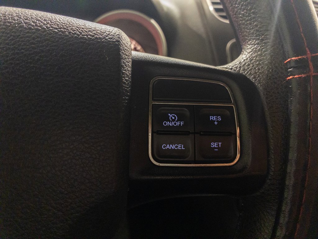 Used 2013 Dodge Journey SE image 20