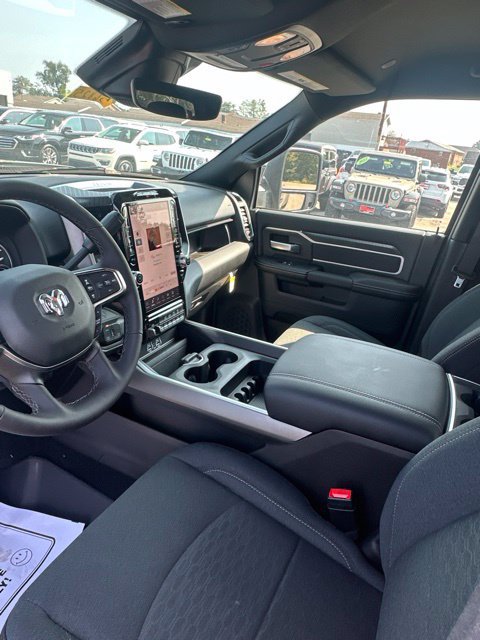 New 2026 RAM 3500 Big Horn AWD/4WD image 28