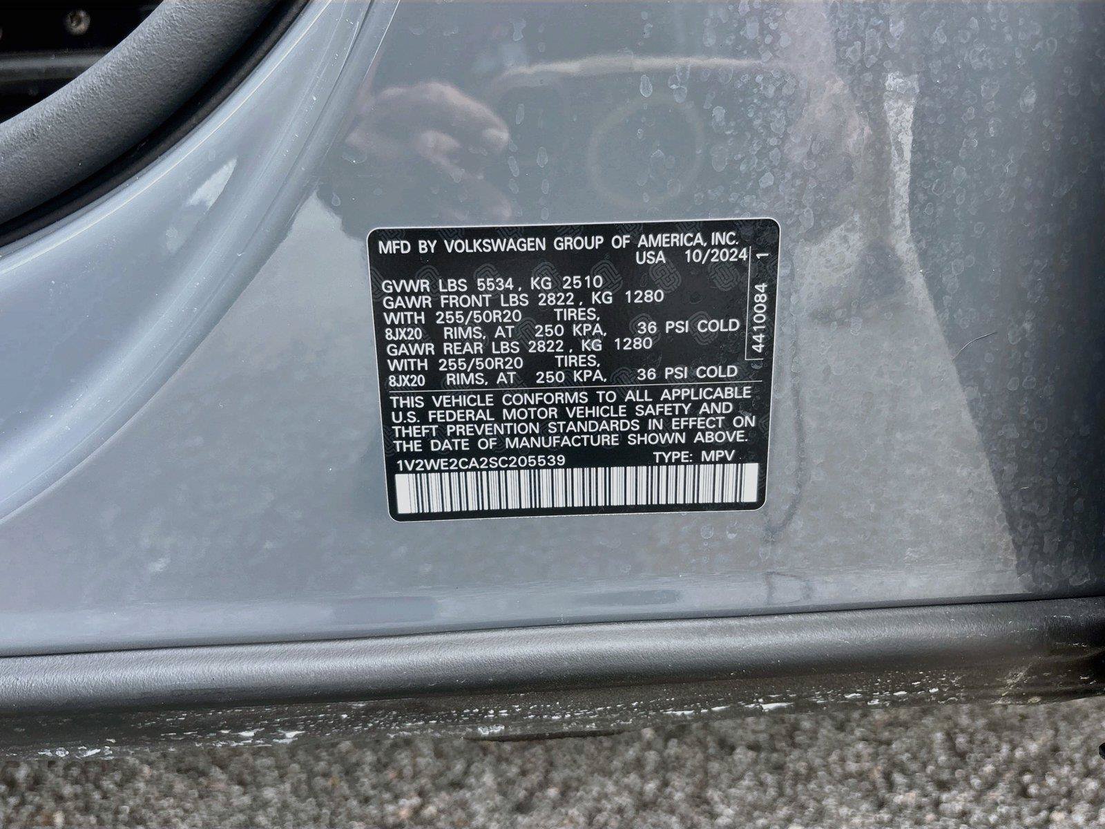 Used 2025 Volkswagen Atlas Cross Sport SE FWD image 19