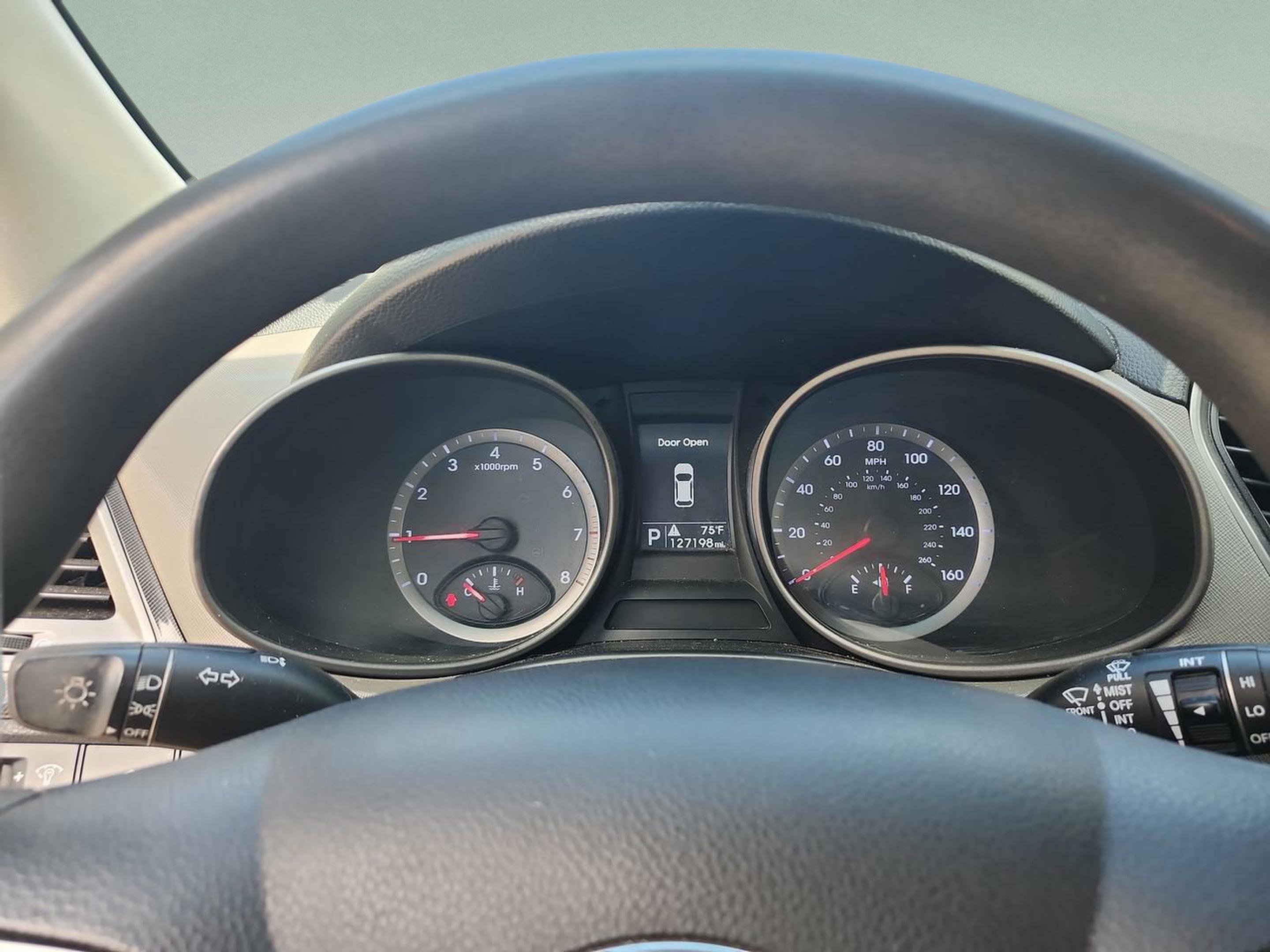 Used 2014 Hyundai Santa Fe Sport image 11