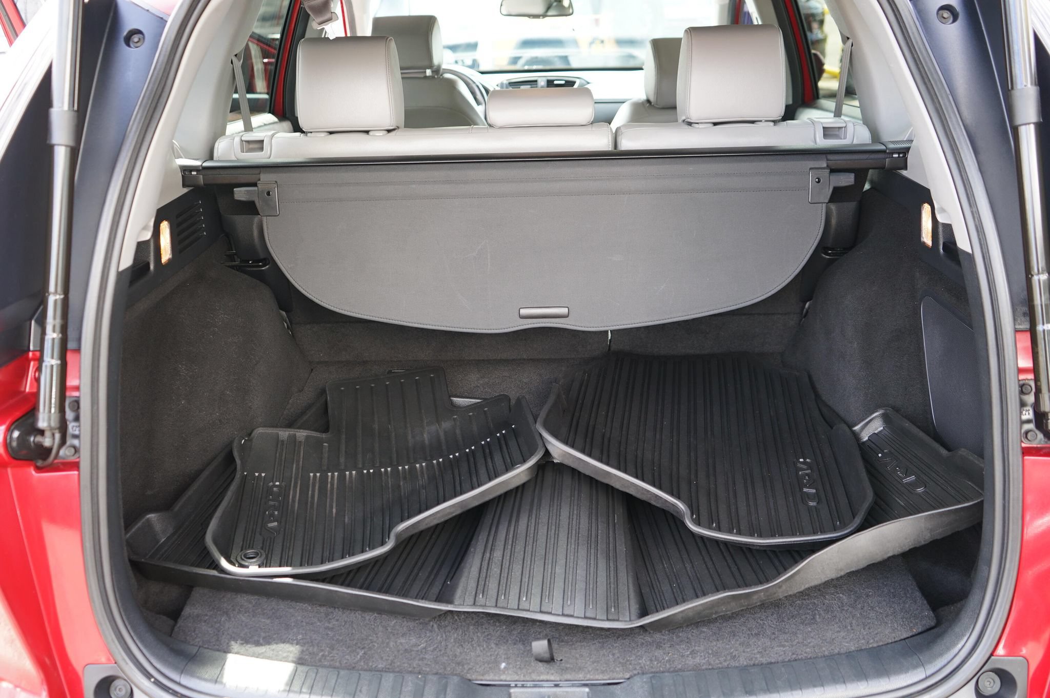 Used 2020 Honda CR-V Touring image 11