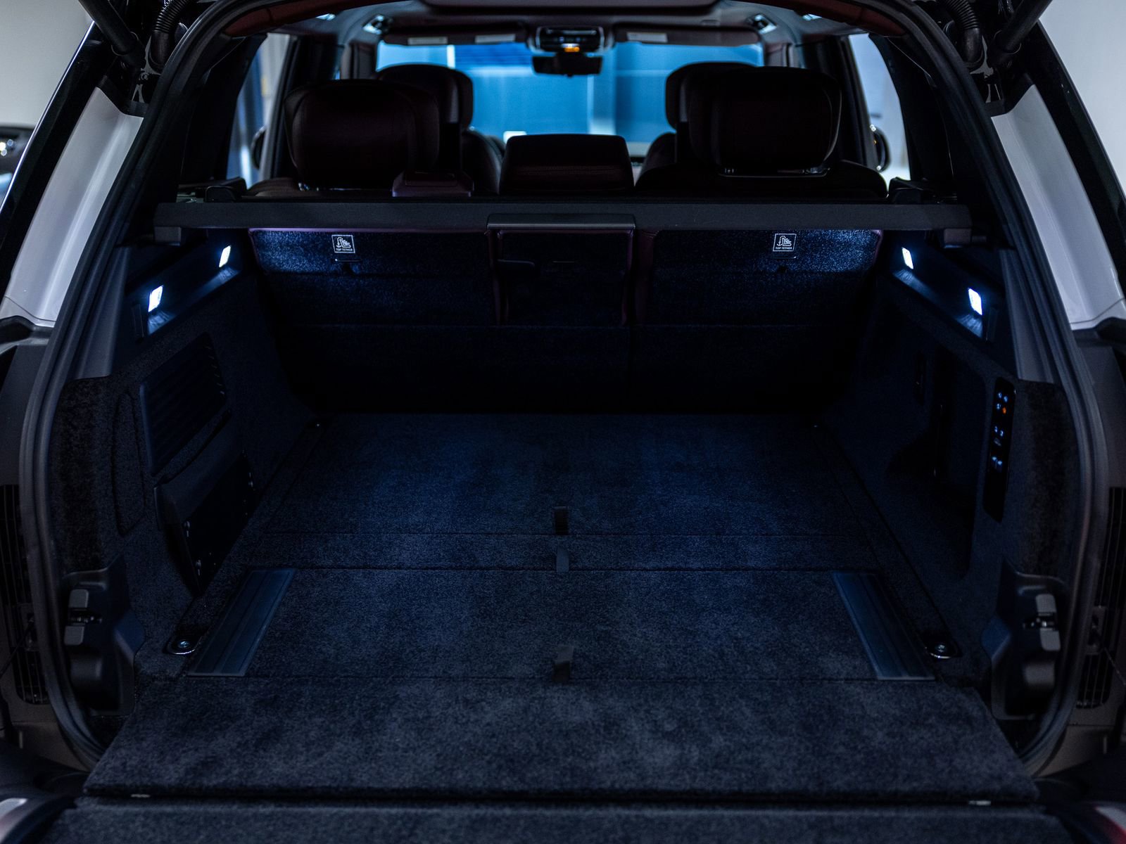 Used 2025 Land Rover Range Rover Autobiography image 29