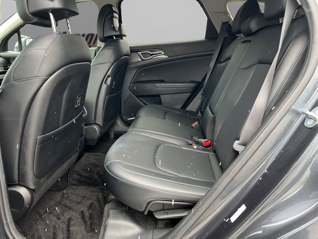 Used 2023 Kia Sportage EX image 10