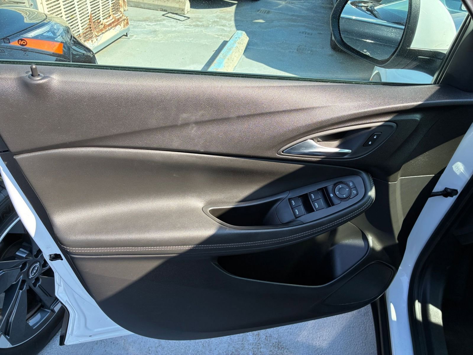Used 2025 Buick Encore GX Preferred FWD image 18