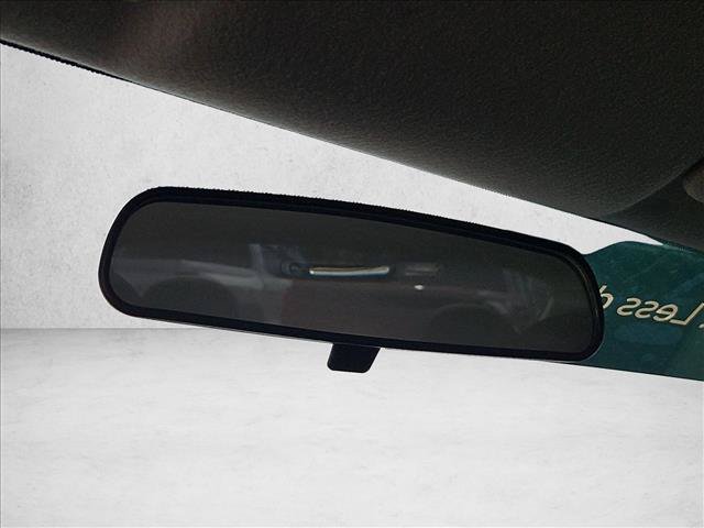 Used 2015 Nissan Versa S Plus FWD image 20