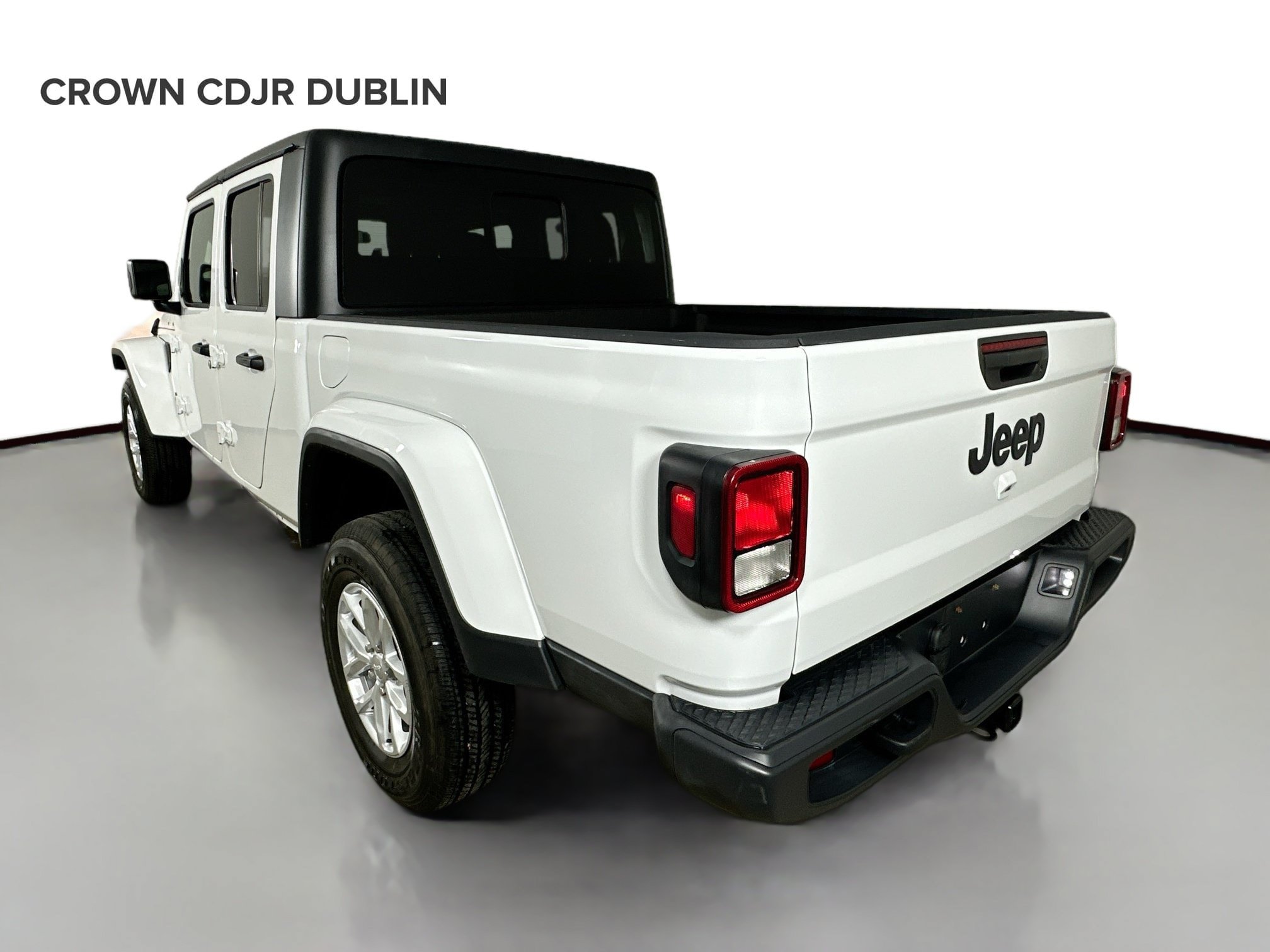 Used 2023 Jeep Gladiator Sport AWD/4WD image 7