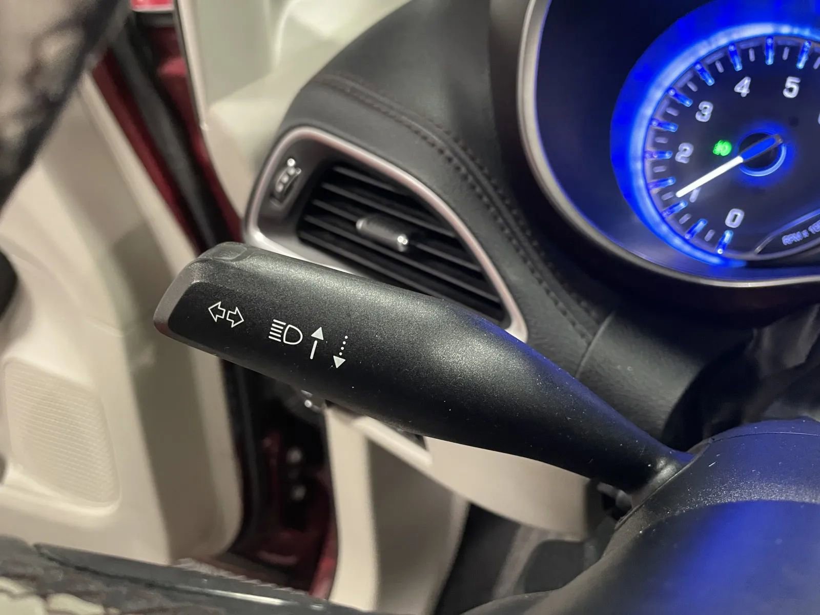 Used 2019 Chrysler Pacifica Limited w/ Tire & Wheel Group image 23