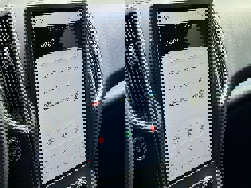 Certified 2023 Ford Edge SEL image 20