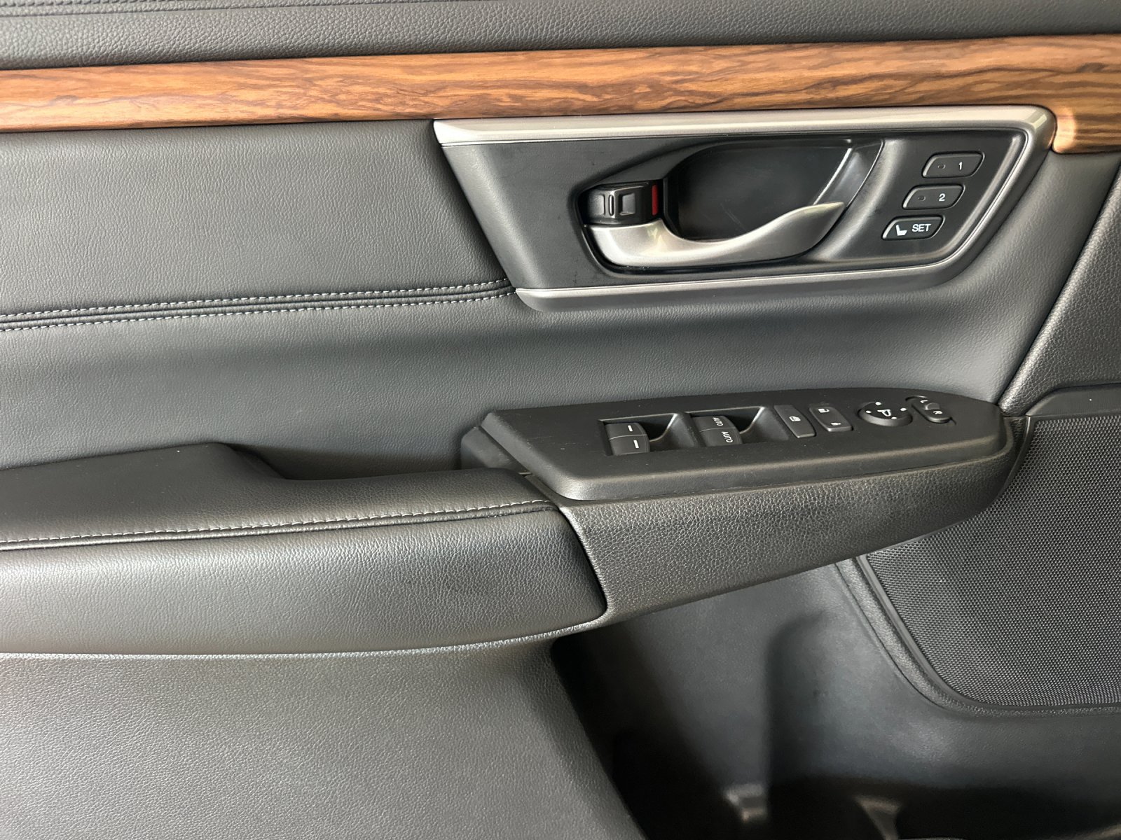 Used 2021 Honda CR-V EX-L image 11