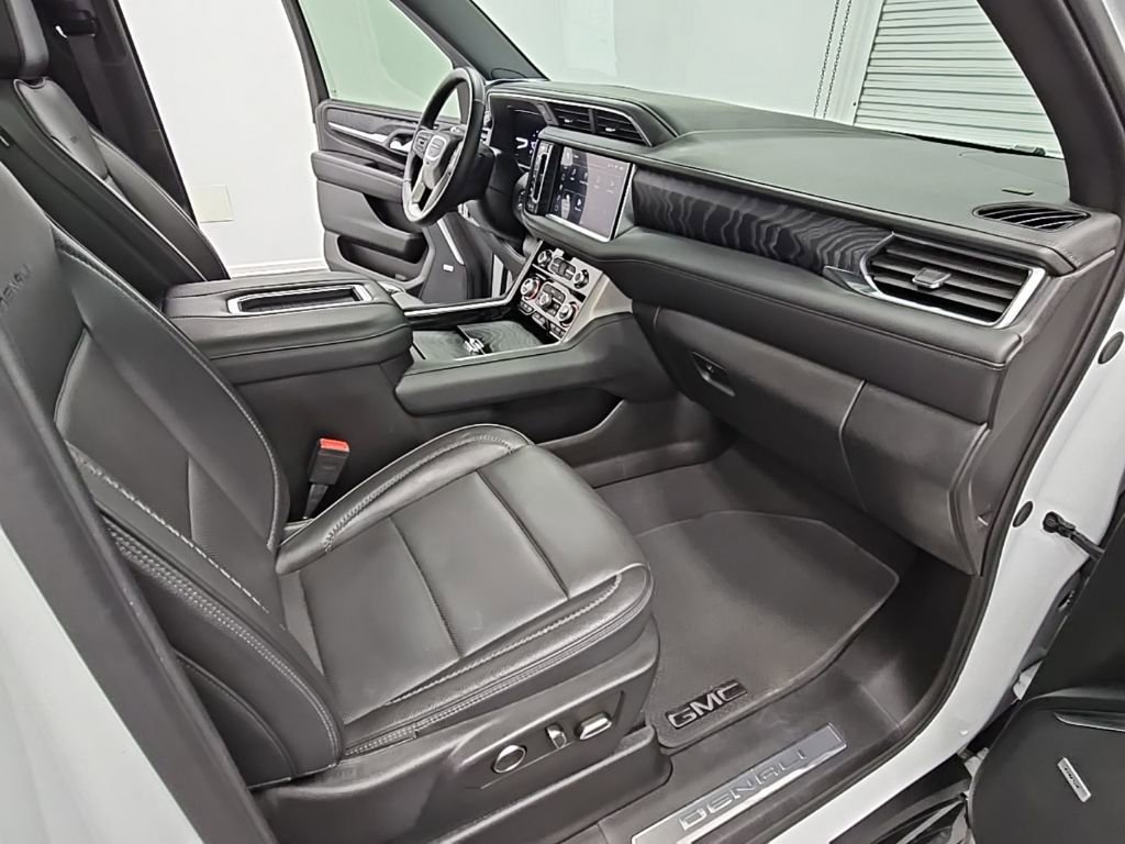 Used 2024 GMC Yukon XL Denali image 44