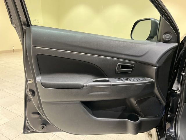 Used 2014 Mitsubishi Outlander Sport ES FWD image 18