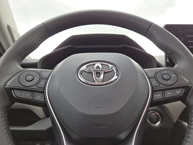 Used 2024 Toyota RAV4 Limited AWD/4WD image 28