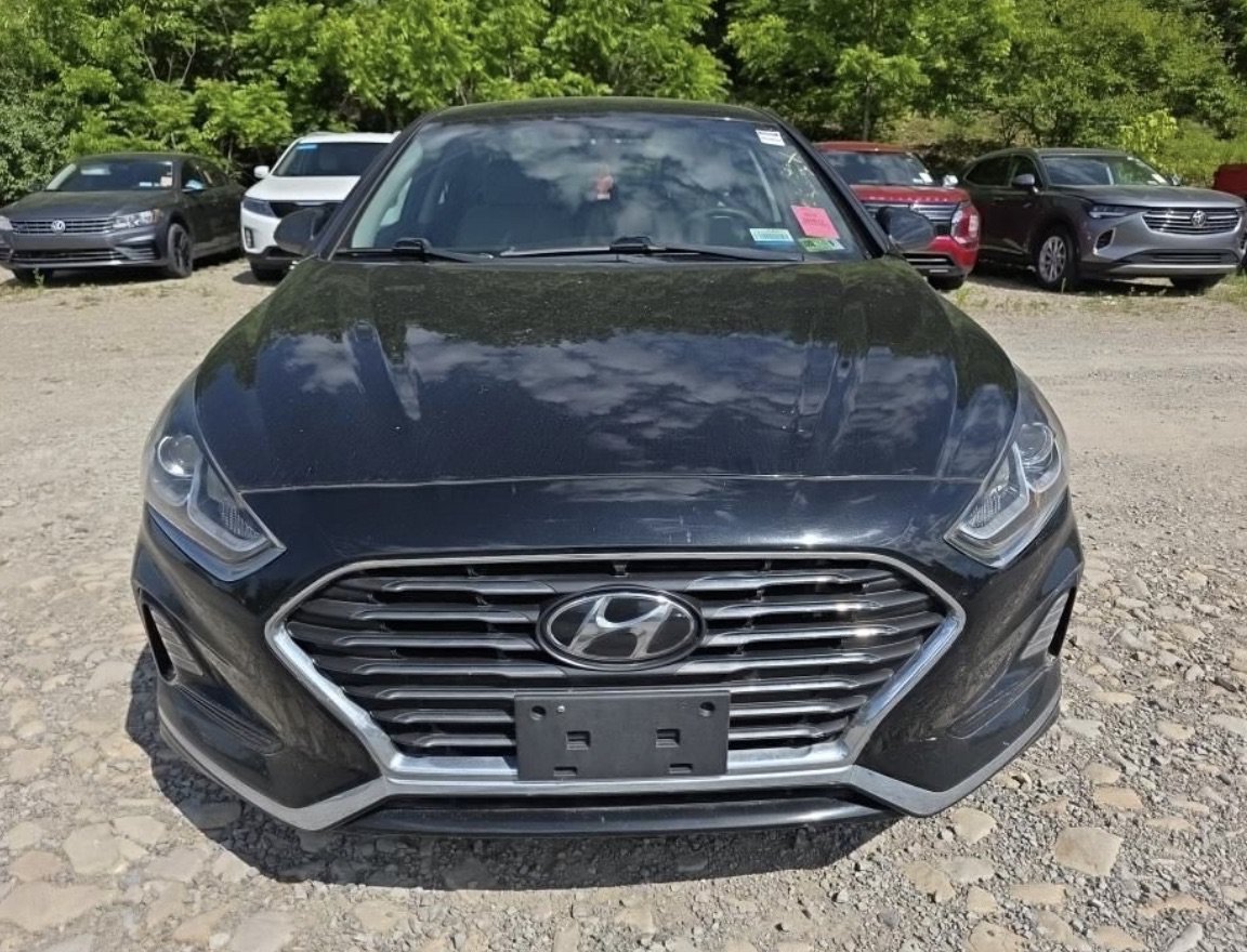 Used 2019 Hyundai Sonata SE w/ Cargo Package FWD image 3