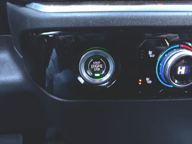 Used 2022 GMC Sierra 1500 SLE image 17