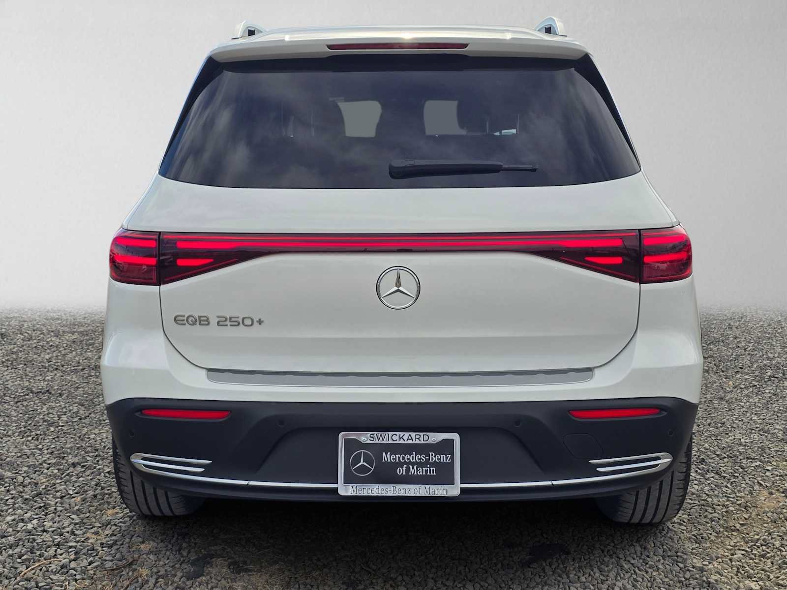 Used 2024 Mercedes-Benz EQB 250+ image 4