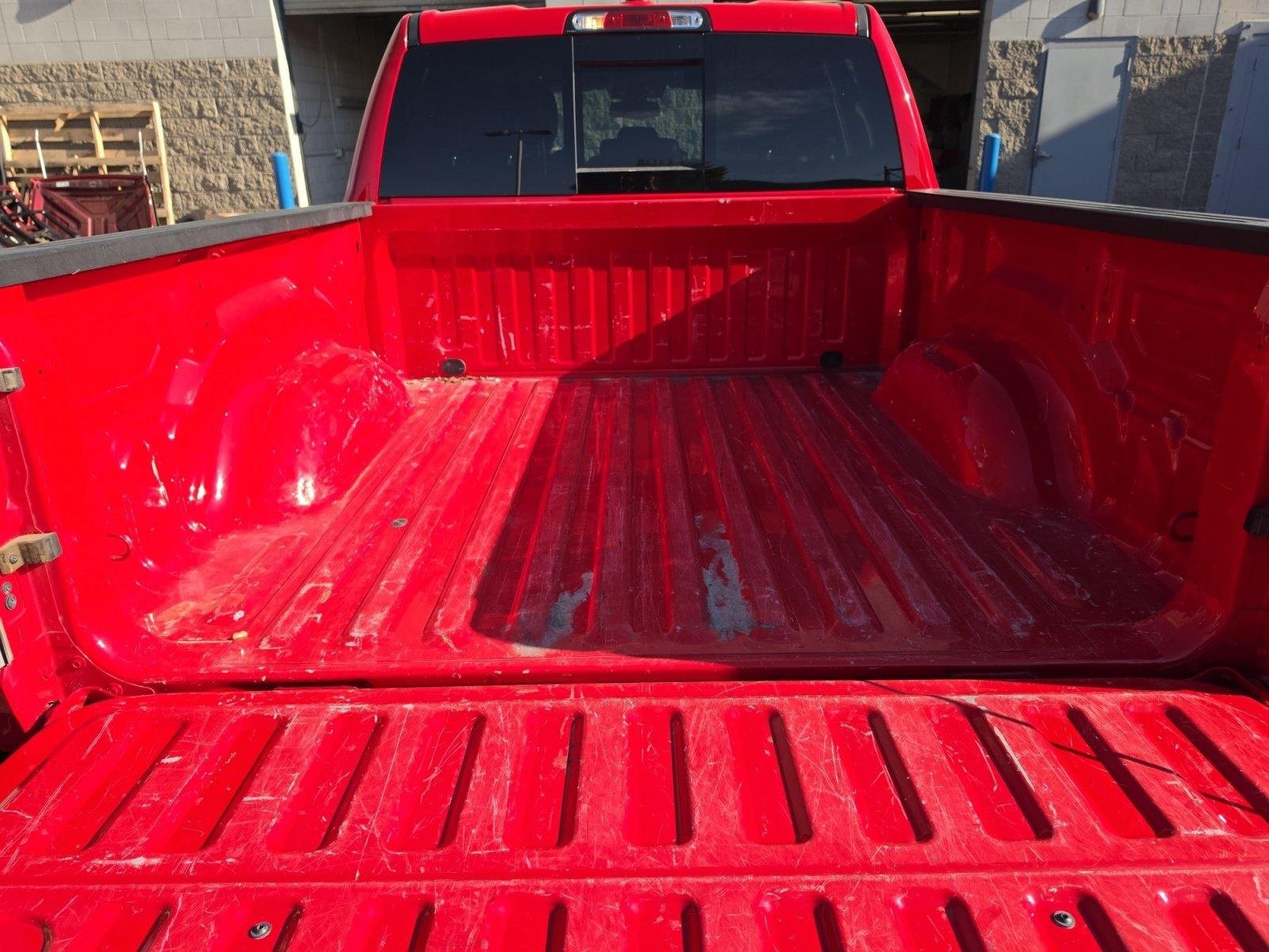 Used 2019 RAM 1500 Laramie AWD/4WD image 13