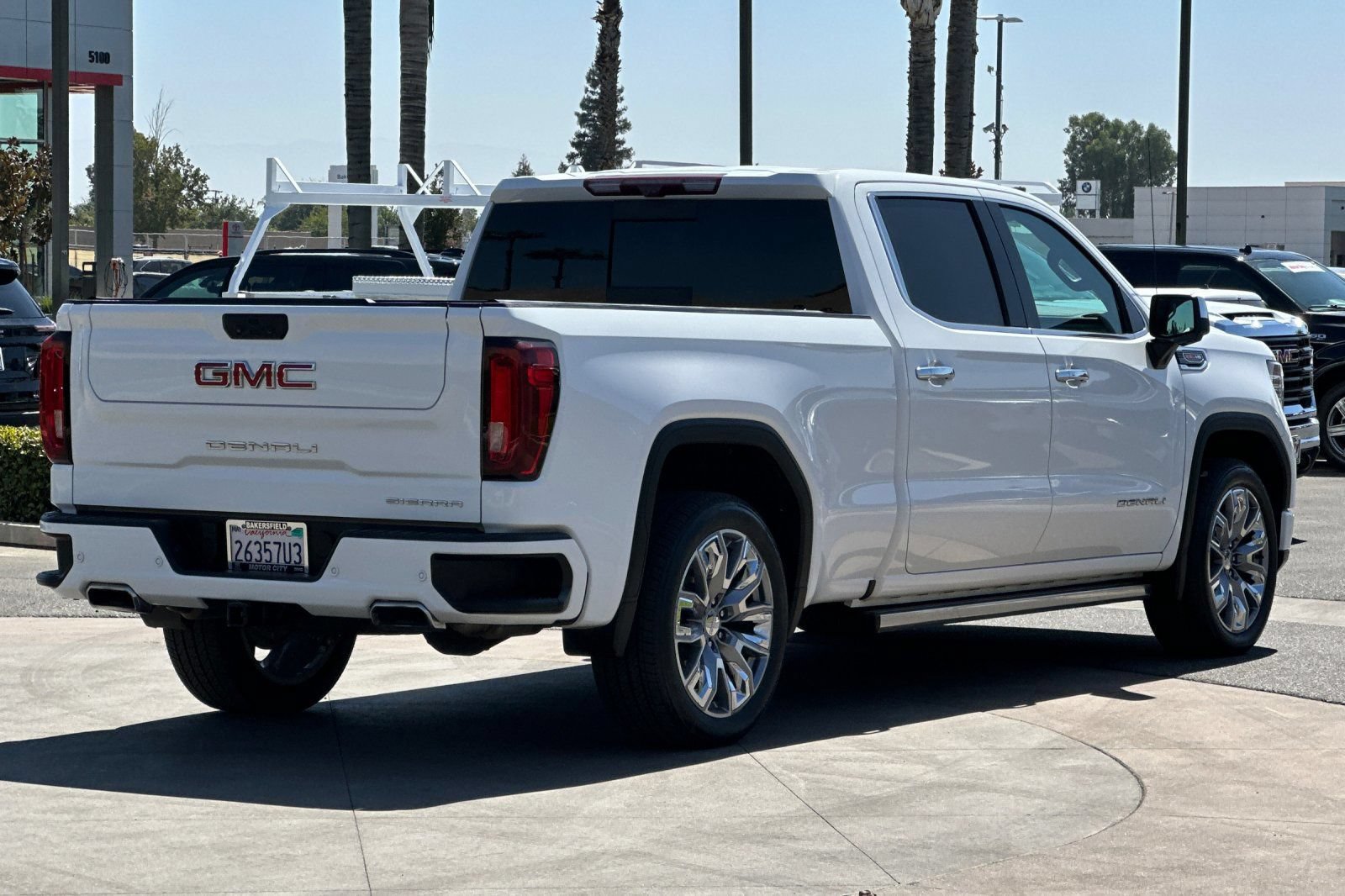 Certified 2023 GMC Sierra 1500 Denali w/ Denali Reserve Package AWD/4WD image 4