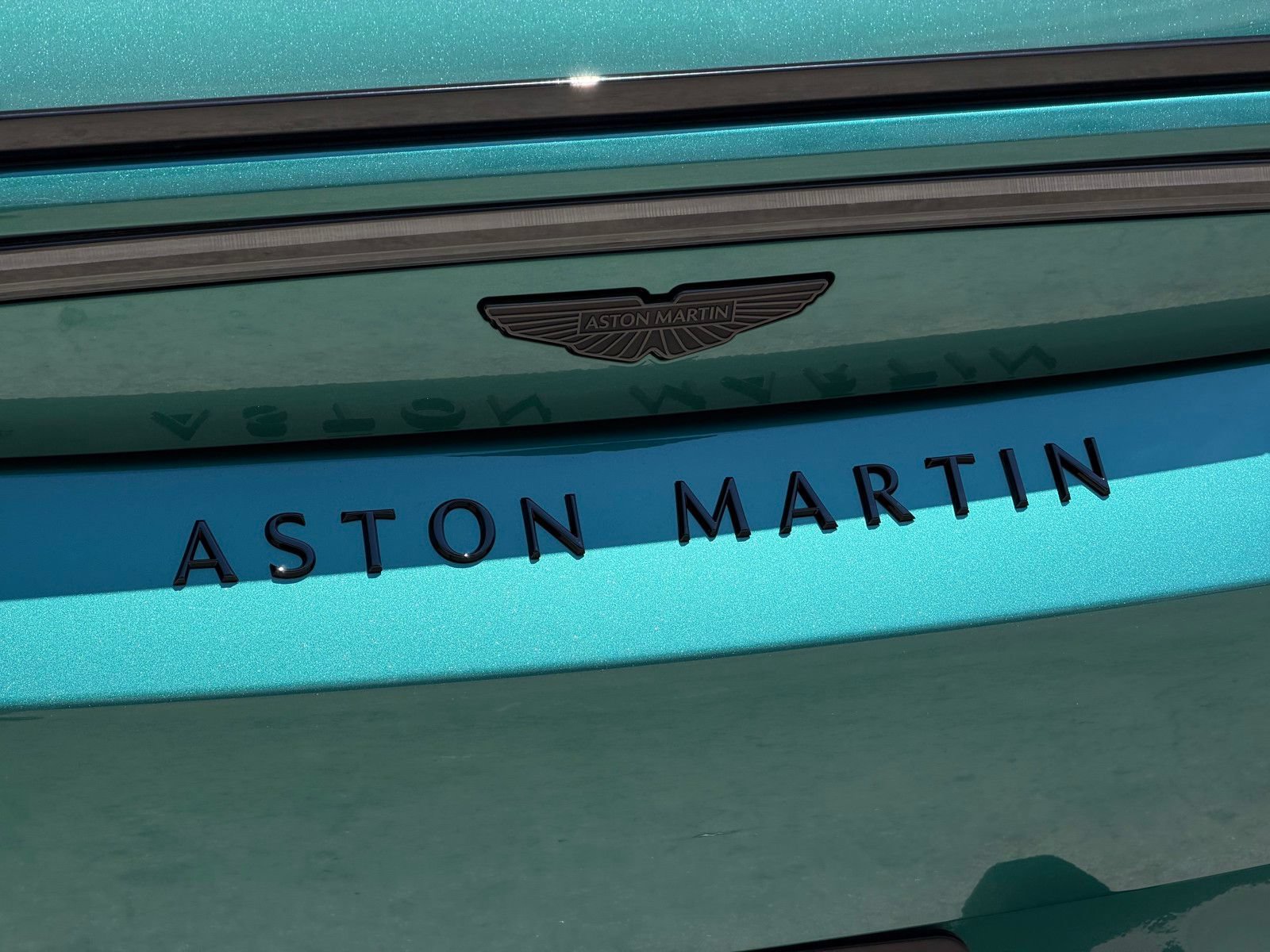 New 2026 Aston Martin V8 Vantage S RWD image 19