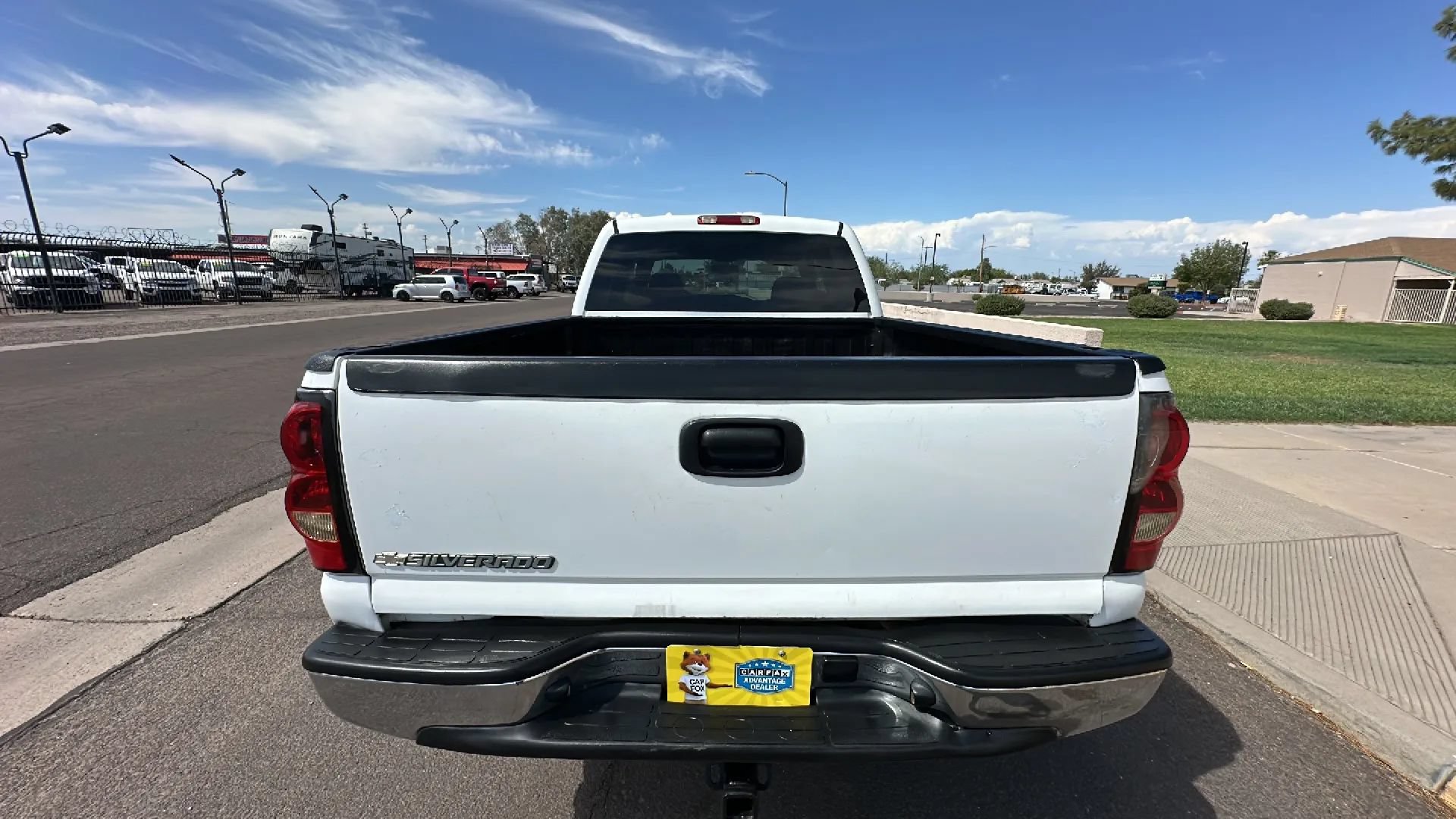 Used 2007 Chevrolet Silverado 1500 LT w/ Skid Plate Package AWD/4WD image 3