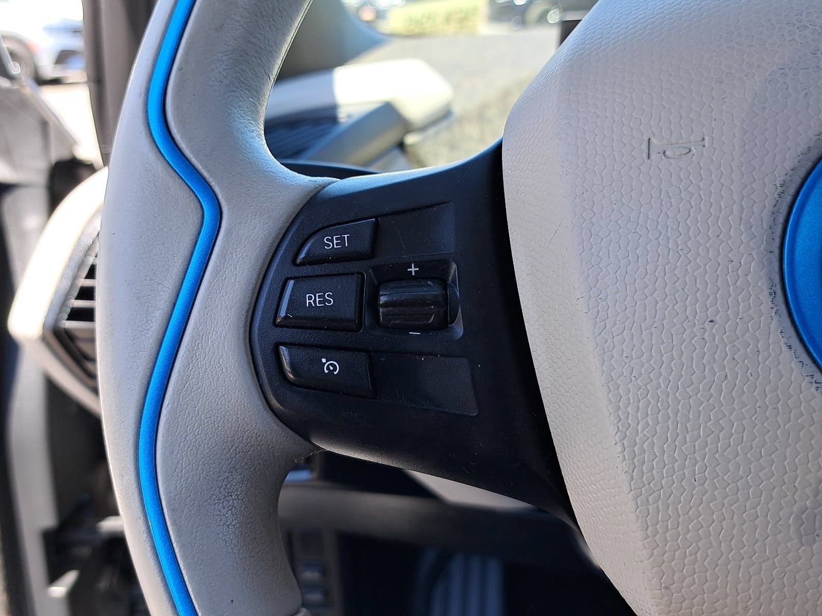 Used 2014 BMW i3 RWD image 16