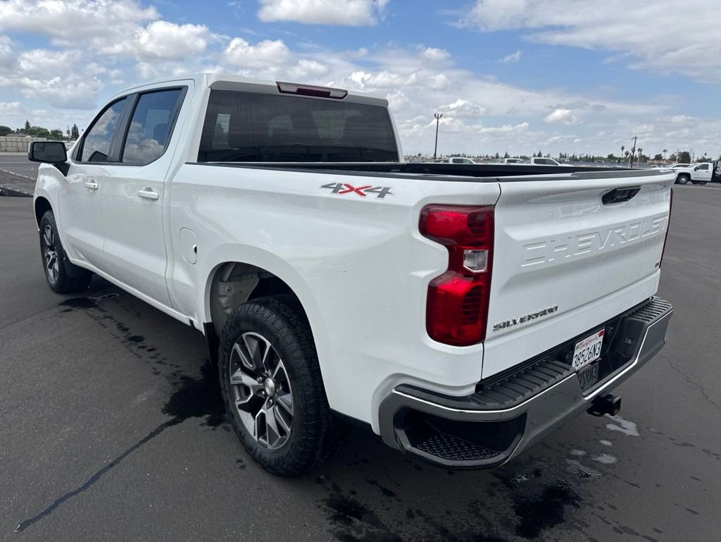 Certified 2022 Chevrolet Silverado 1500 LT AWD/4WD image 3