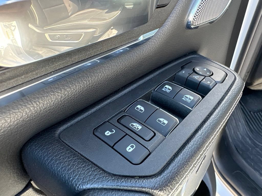 Used 2025 RAM 1500 Laramie w/ Night Edition AWD/4WD image 30