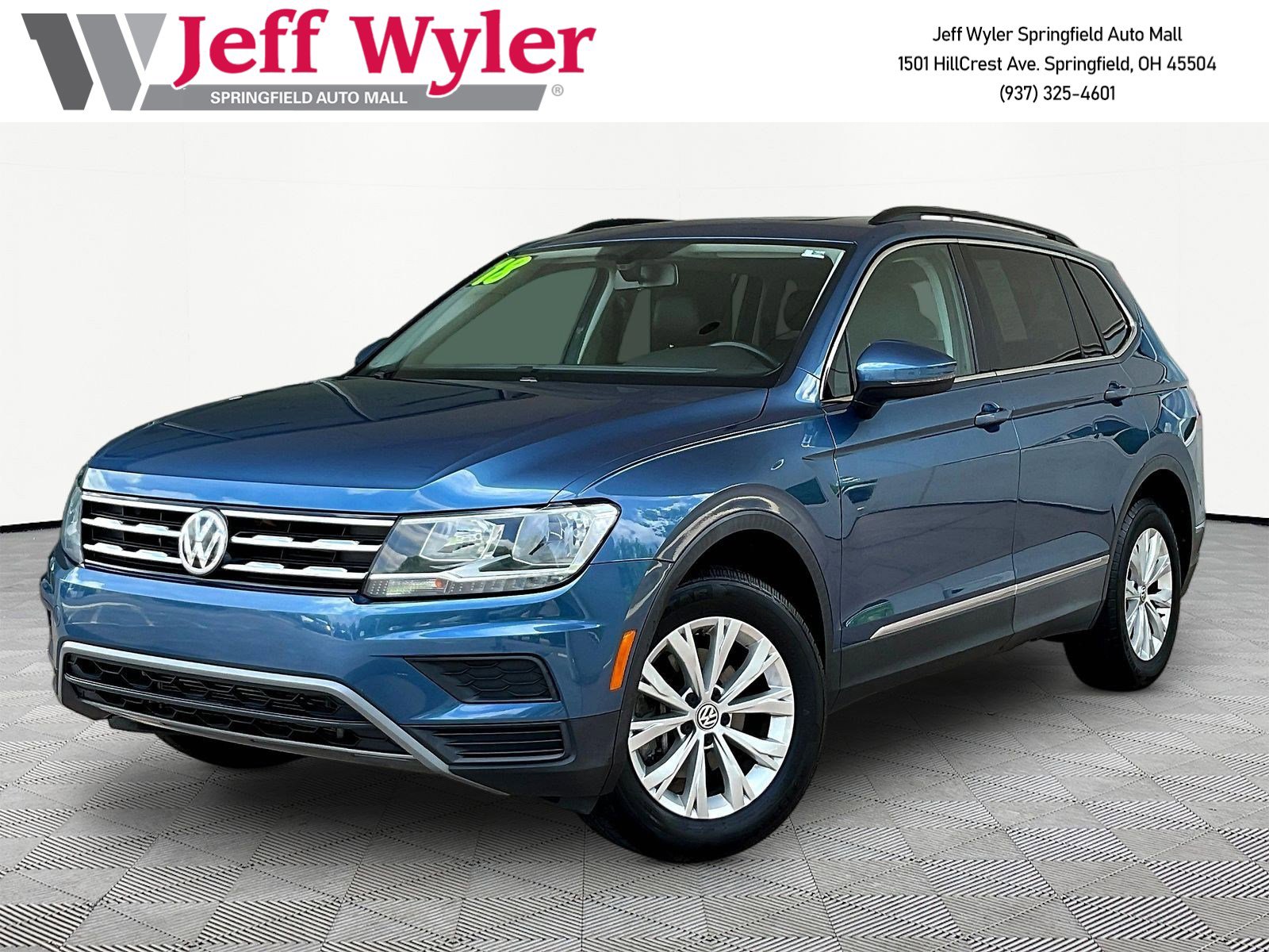 Used 2018 Volkswagen Tiguan SE w/ Panoramic Sunroof Package
