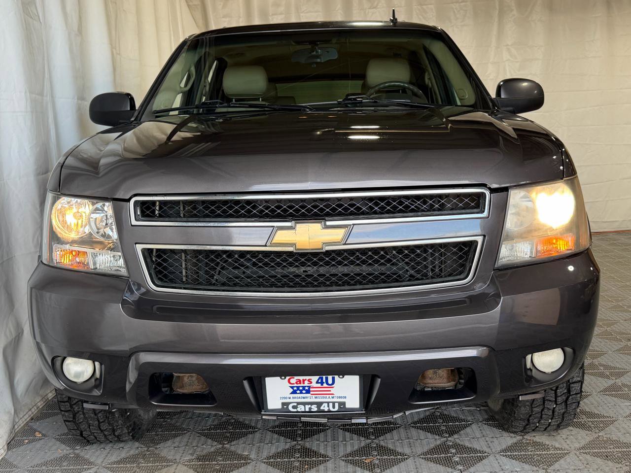 Used 2010 Chevrolet Suburban LT AWD/4WD image 2