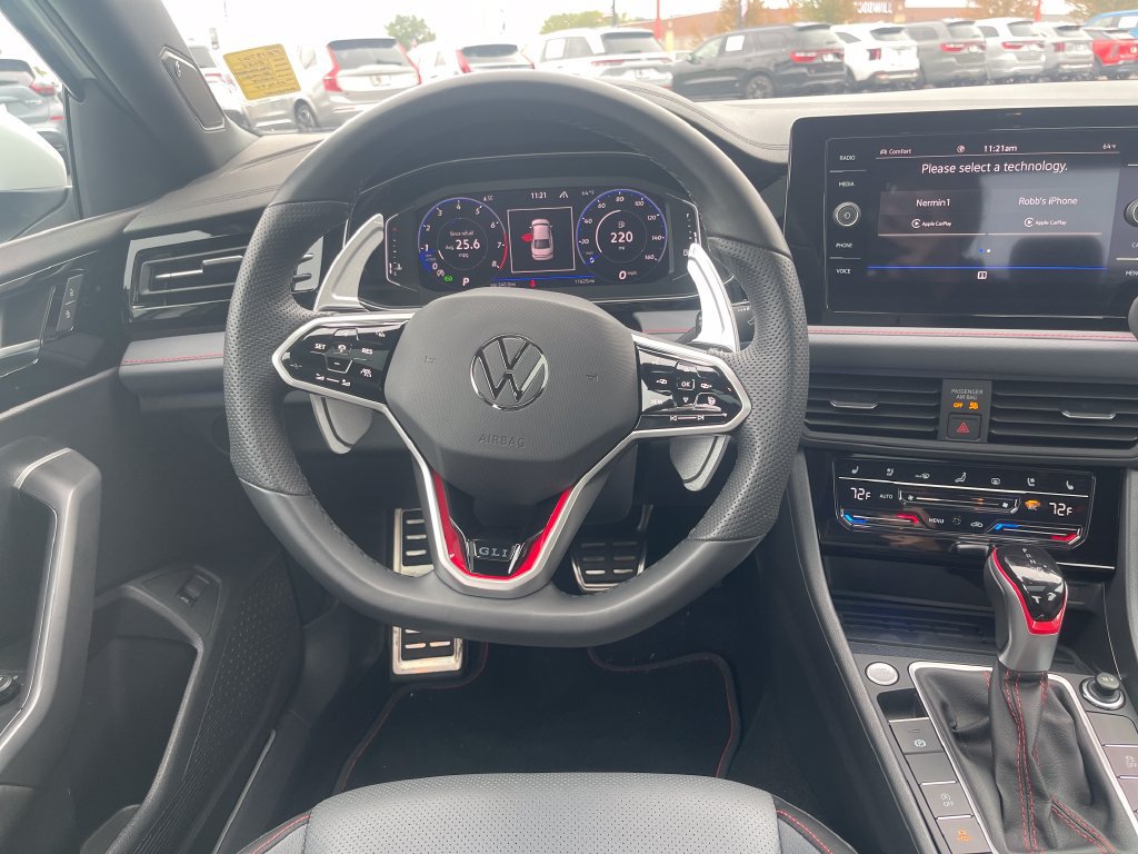 Used 2025 Volkswagen Jetta GLI Autobahn FWD image 20