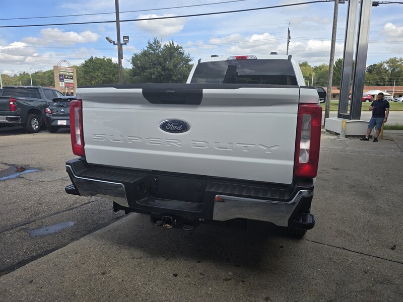 Used 2026 Ford F250 XLT AWD/4WD image 5
