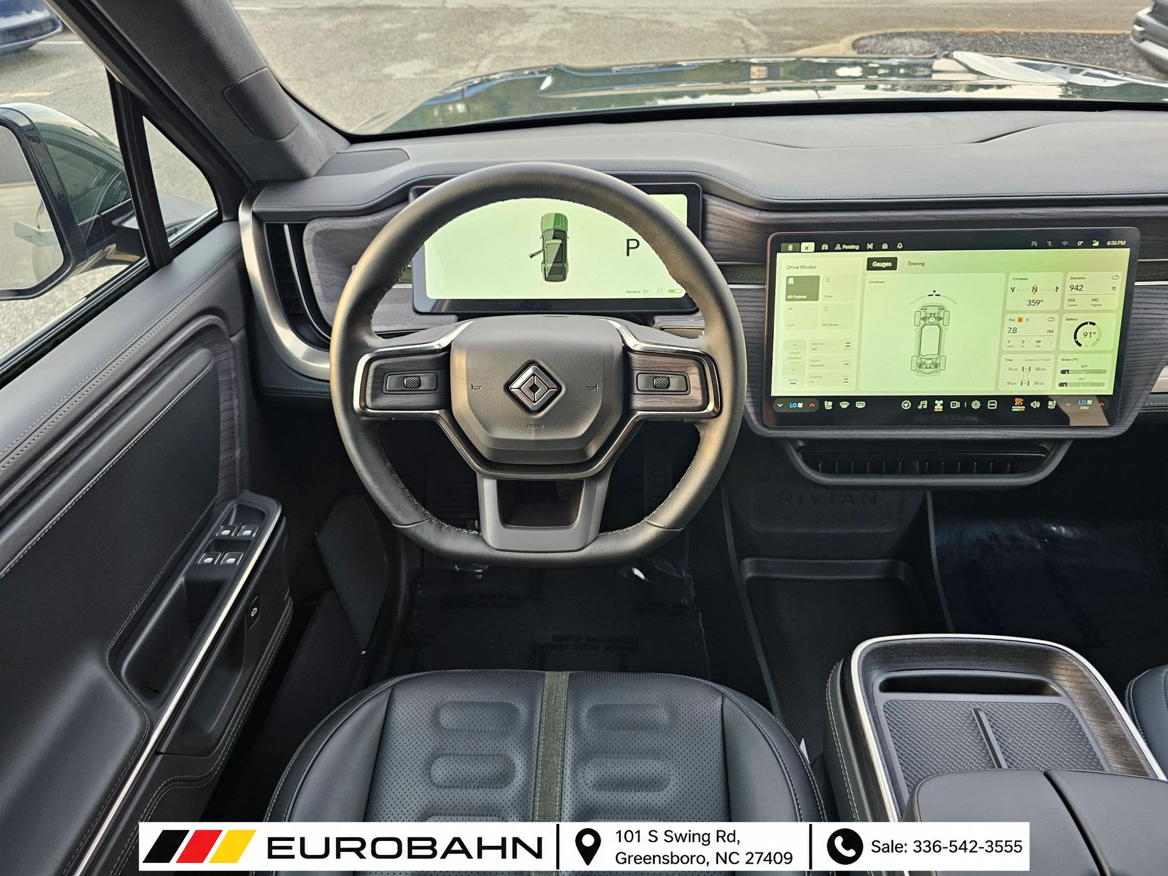 Used 2025 Rivian R1S Adventure Dual AWD/4WD image 18