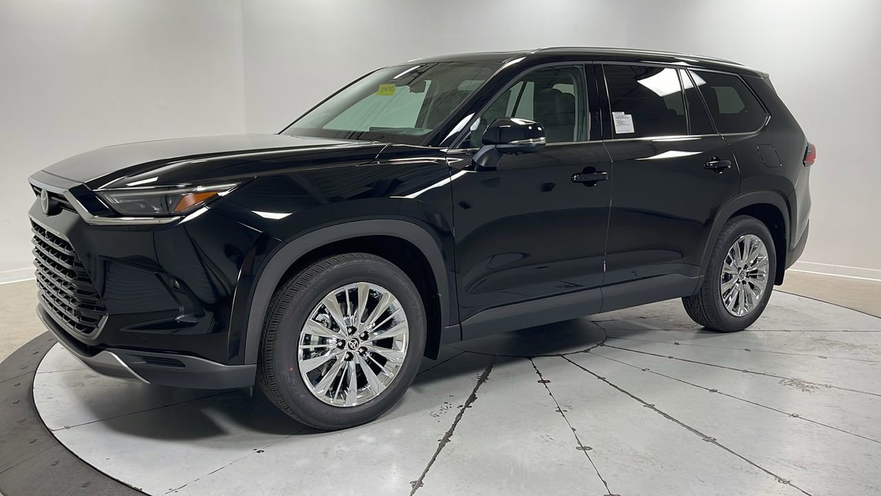 New 2025 Toyota Grand Highlander Platinum image 1