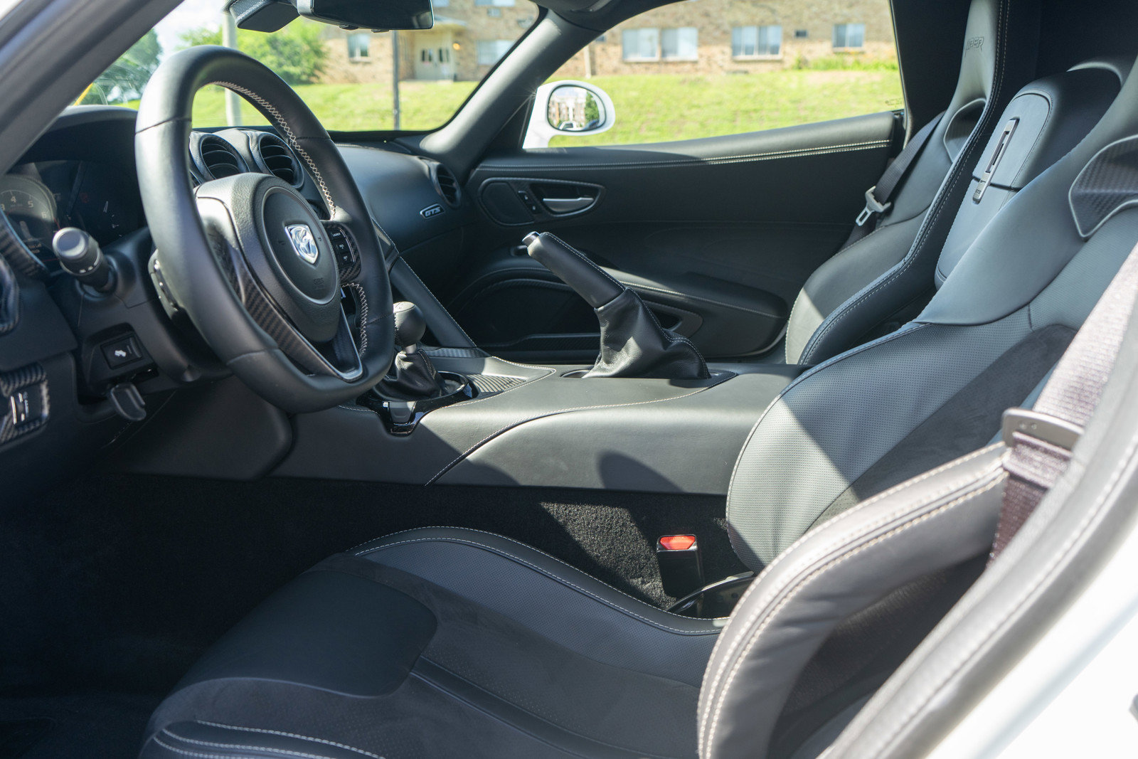 Used 2014 SRT Viper GTS RWD image 14