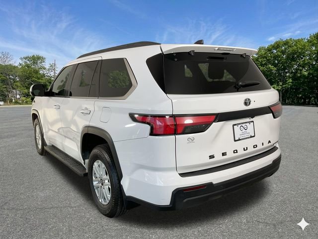 Used 2025 Toyota Sequoia SR5 AWD/4WD image 7