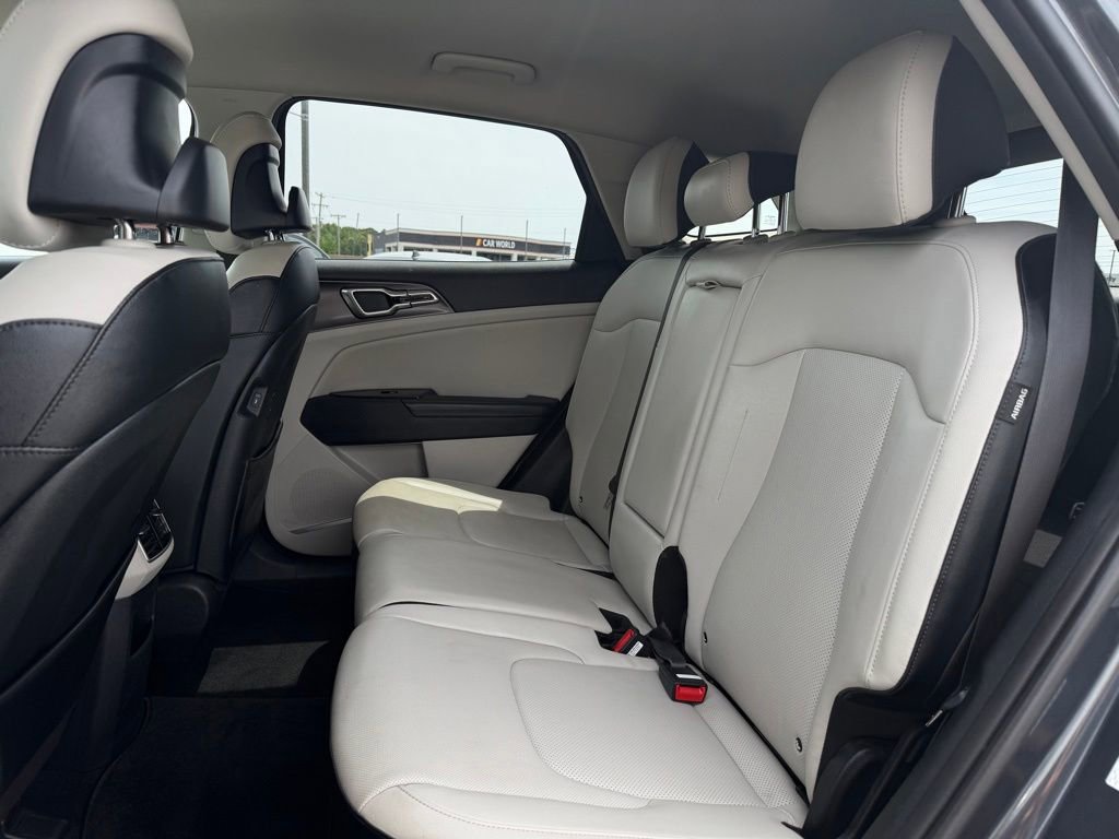 Used 2024 Kia Sportage EX FWD image 27