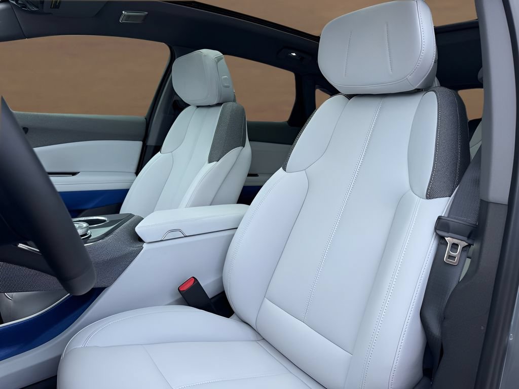 New 2026 Cadillac Optiq Sport 1 w/ LPO, Floor Liner Package AWD/4WD image 13