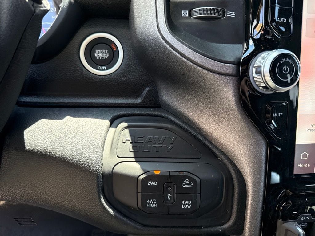 New 2026 RAM 2500 Warlock AWD/4WD image 15