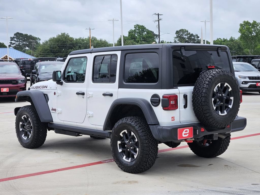 Used 2026 Jeep Wrangler Unlimited Rubicon AWD/4WD image 6