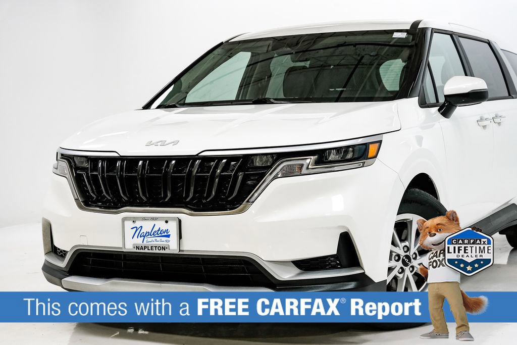 Certified 2024 Kia Carnival LX image 2