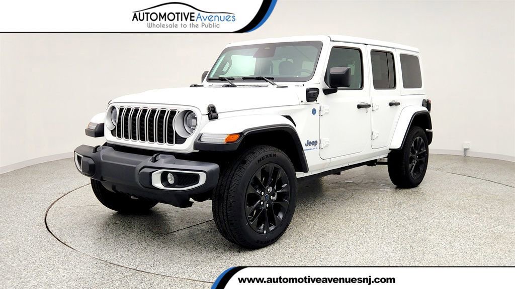 Used 2025 Jeep Wrangler Unlimited Sahara w/ Safety Group AWD/4WD image 1