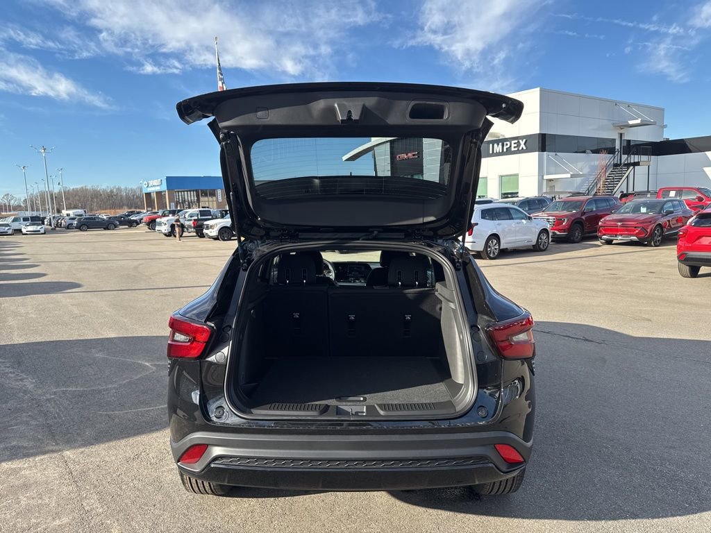 New 2026 Chevrolet Trax RS FWD image 24