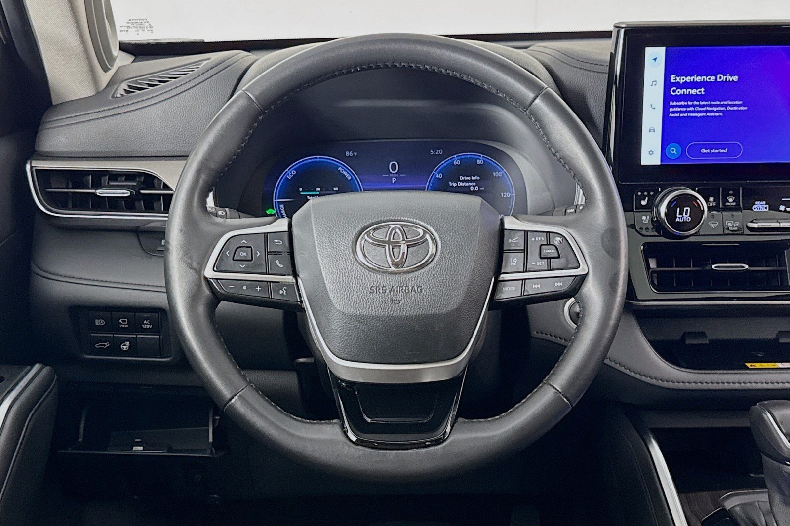 Used 2025 Toyota Highlander Limited AWD/4WD image 19