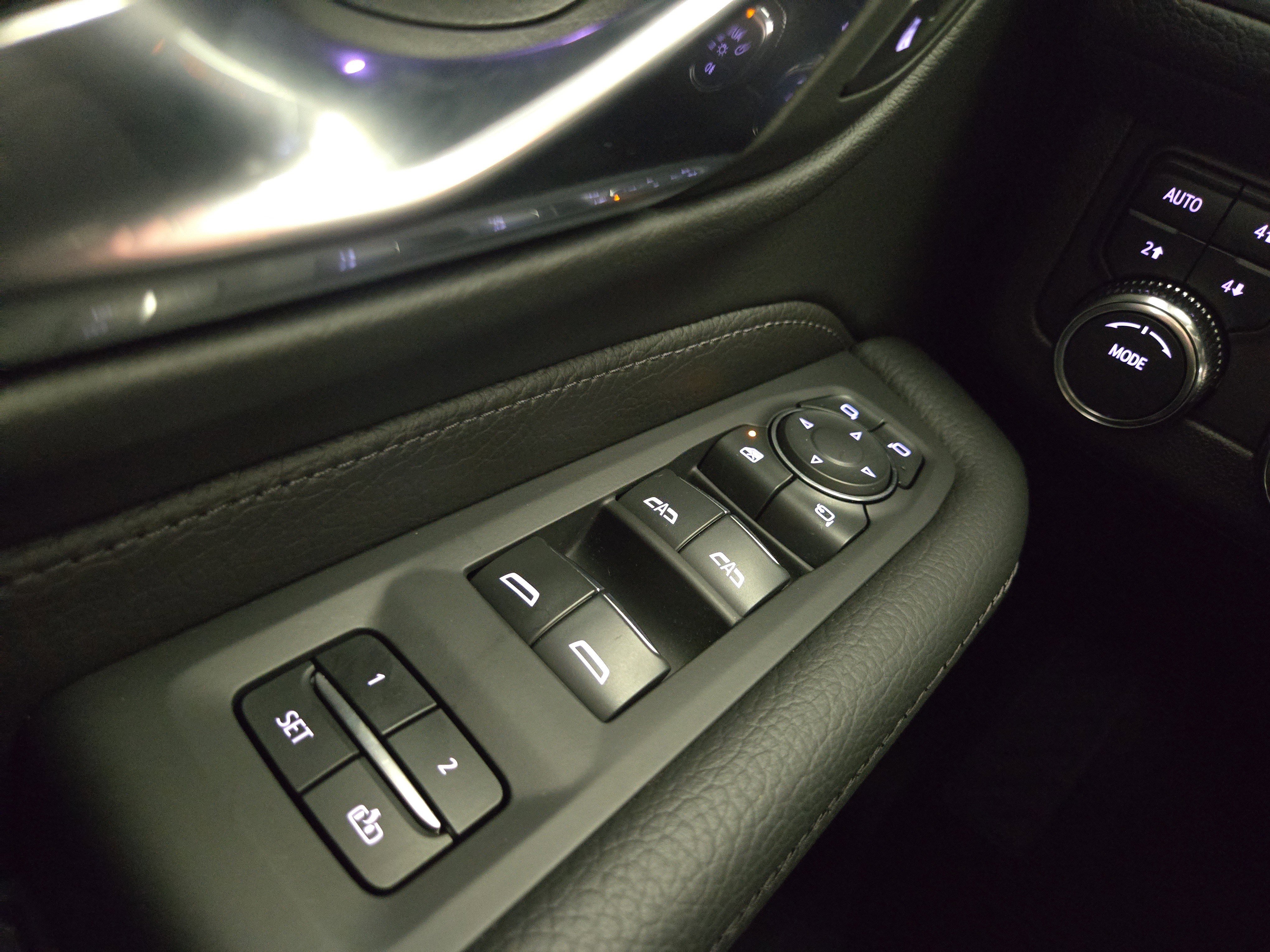 Used 2024 GMC Yukon Denali image 31