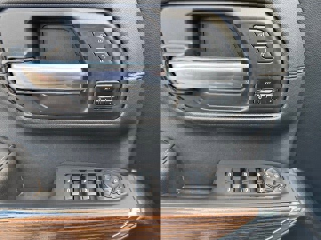 Used 2021 Chevrolet Silverado 1500 High Country w/ Technology Package image 31