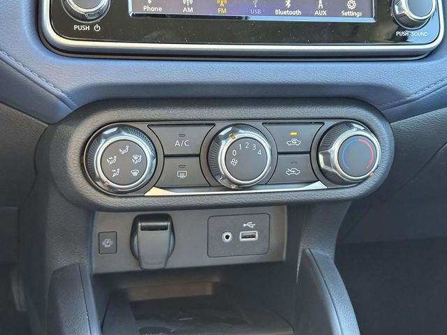 New 2025 Nissan Versa SV w/ Trunk Package FWD image 21