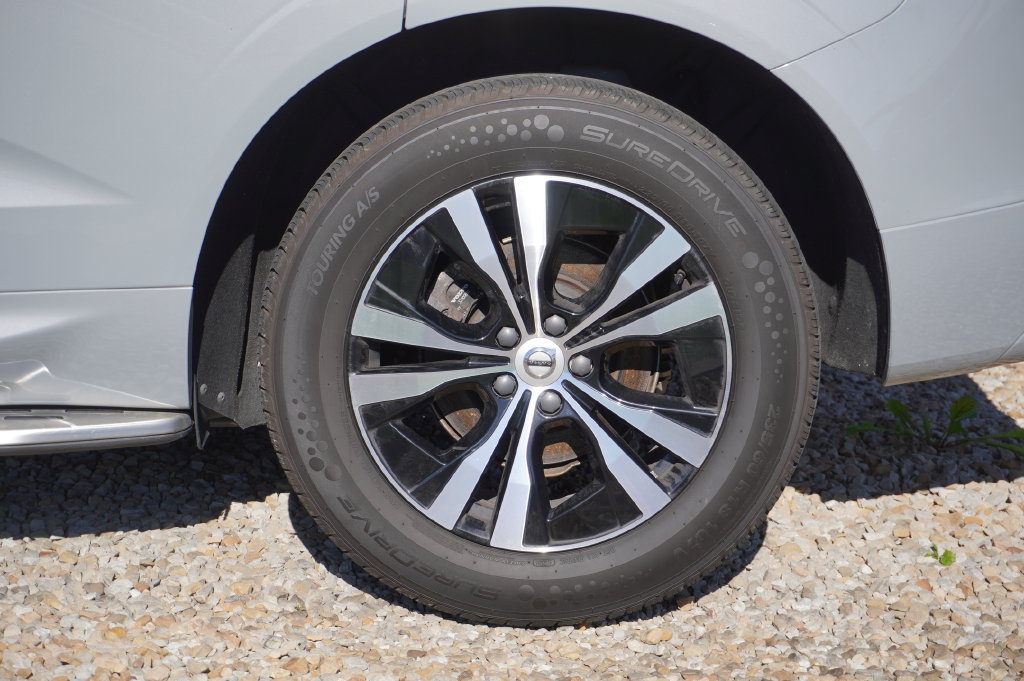 Used 2024 Volvo XC60 B5 Core AWD/4WD image 11