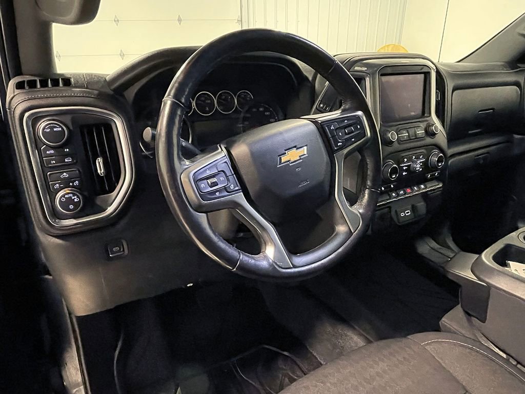 Used 2021 Chevrolet Silverado 1500 LT image 20