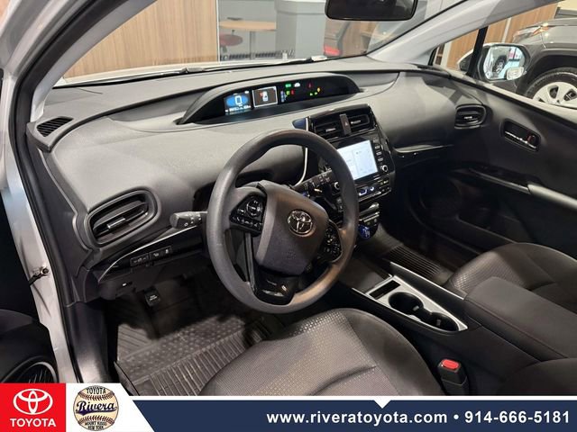 Used 2022 Toyota Prius LE image 7