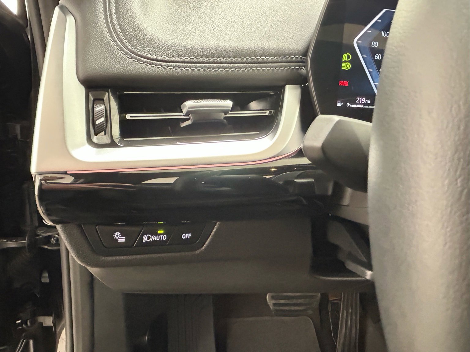 Used 2025 BMW X1 xDrive28i image 25